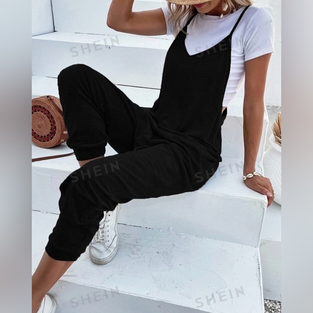 Jumpsuit with pockets